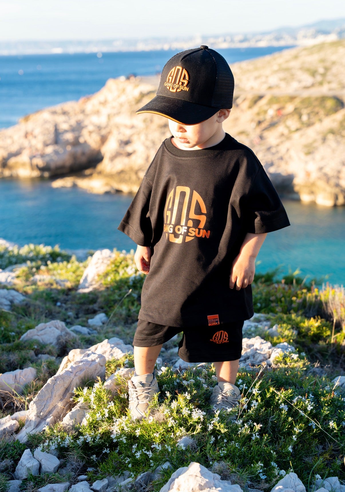 Short noir avec logo